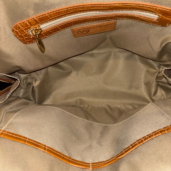 Valentina EUC Croc Embossed Leather Satchel in Tan - Picture 4 of 10
